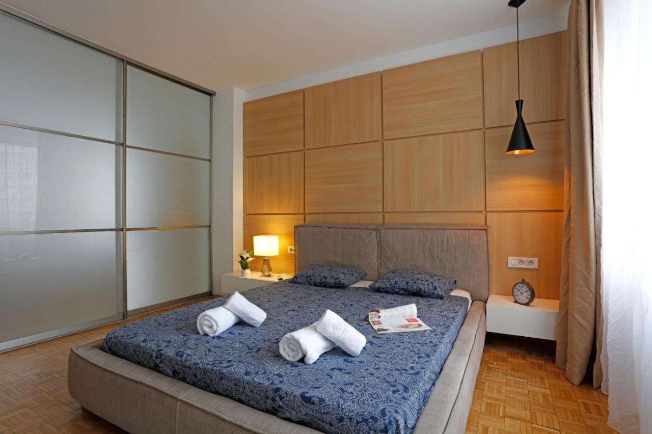 Lovely 2 Bedroom Apartment Near Old Town Bucharest Exterior photo
