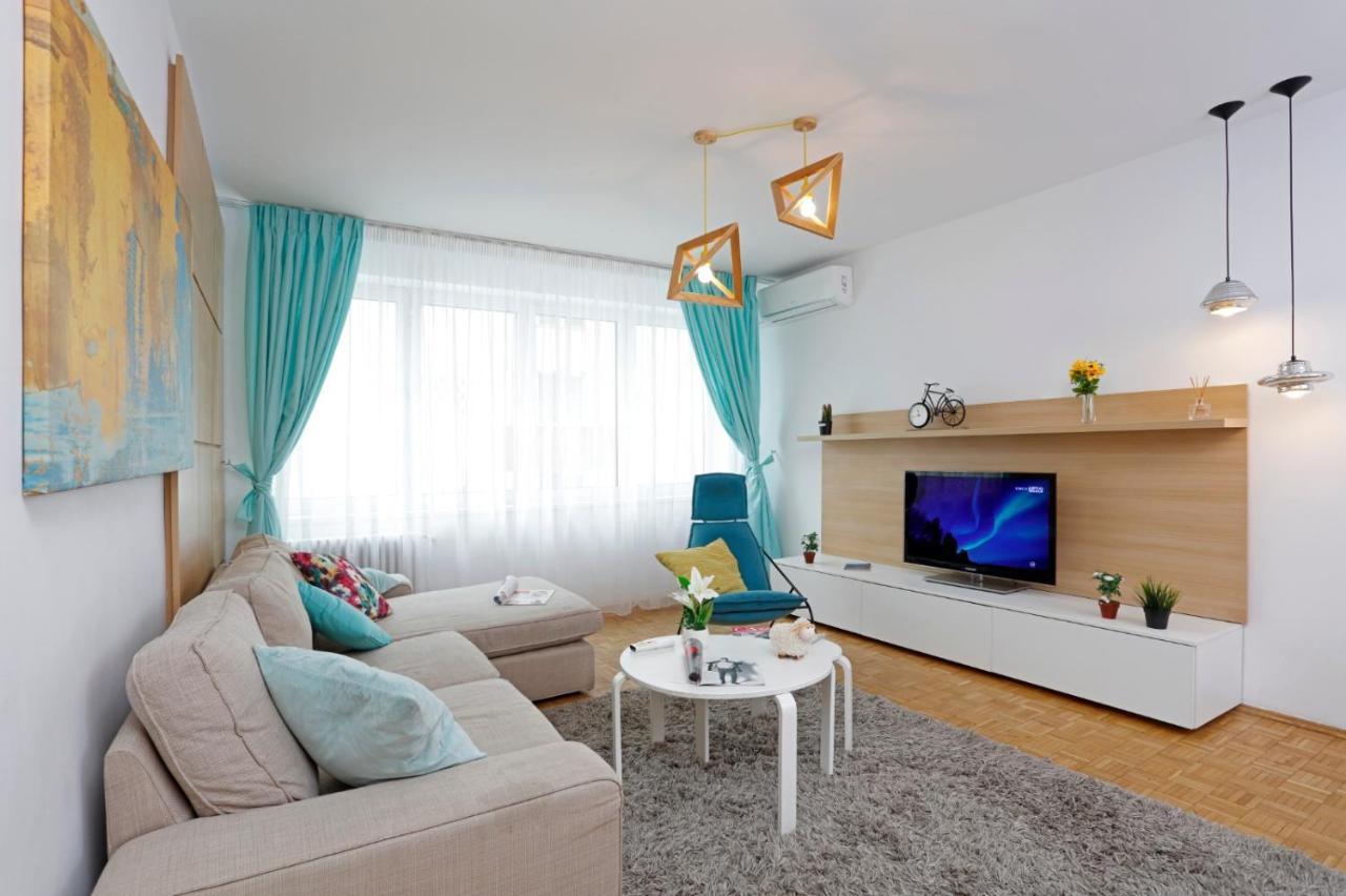 Lovely 2 Bedroom Apartment Near Old Town Bucharest Exterior photo