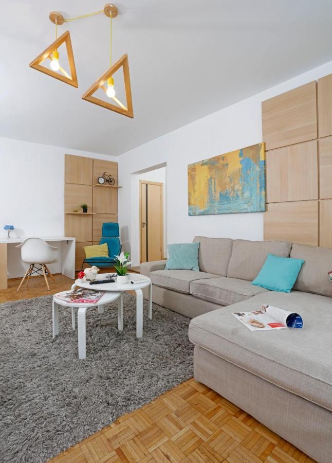 Lovely 2 Bedroom Apartment Near Old Town Bucharest Exterior photo